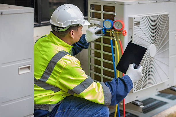 Professional Hvac technician working in Barrington, NJ